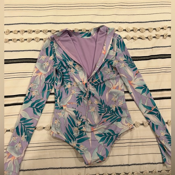 One piece bikini - Picture 3 of 13